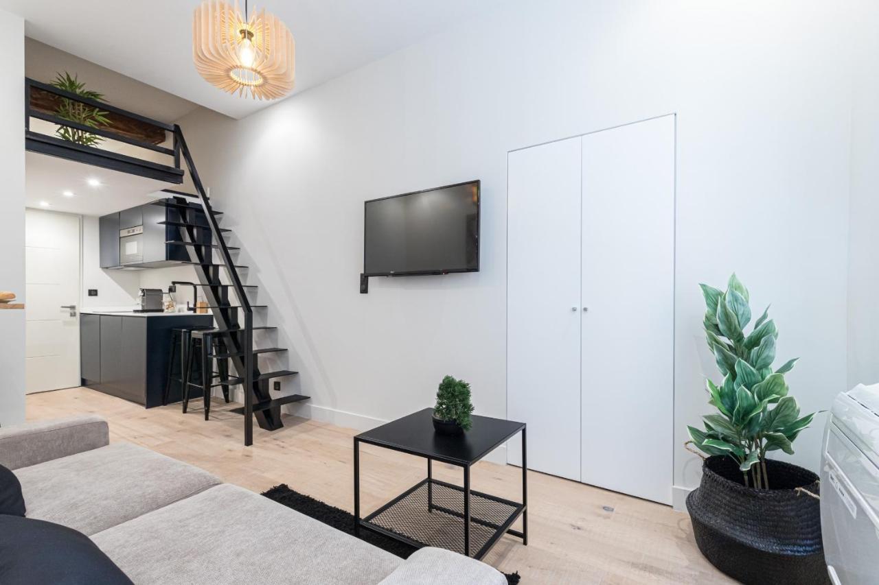 12 Bunico - Studio Duplex - Vieux Nice - 100M De La Merアパートメント エクステリア 写真